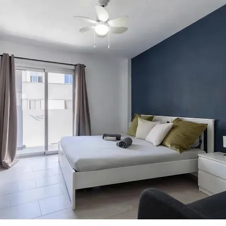 Charming In A Building With A Pool And Terrace קורלחו